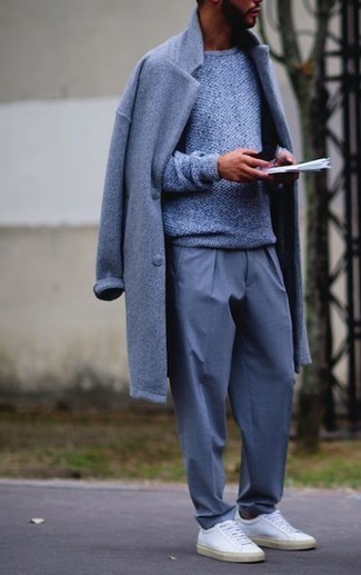 Какие длинные пальто носить с голубыми брюками чинос