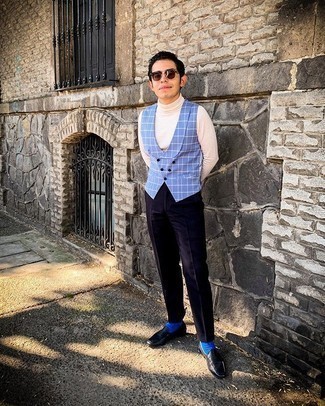 С чем носить голубое пальто мужчине