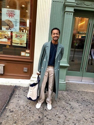 С чем носить голубое пальто мужчине