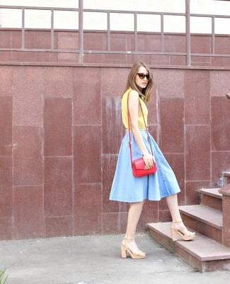 С чем носить голубую джинсовую юбку