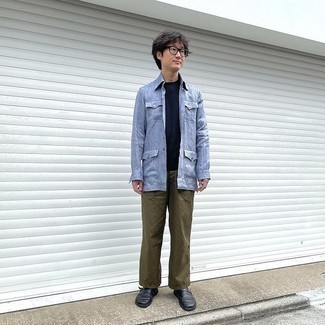 С чем носить голубую полевую куртку