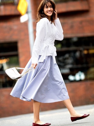 С чем носить голубую пышную юбку