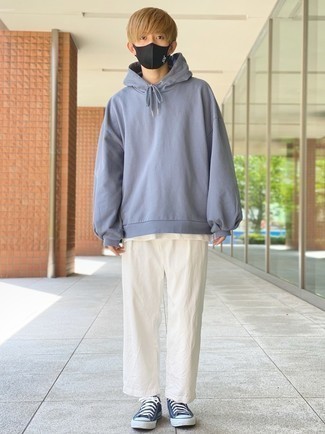 С чем носить голубой худи мужчине