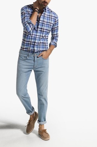 Какие топсайдеры носить с голубыми джинсами