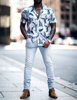 Какие ботинки челси носить с голубыми джинсами мужчине