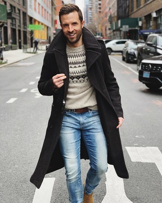 Какие ботинки челси носить с голубыми джинсами мужчине