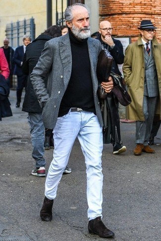 Какие двубортные пиджаки носить с голубыми джинсами мужчине