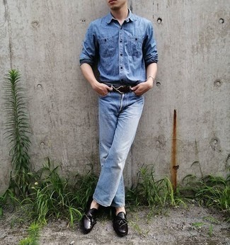 Какие лоферы с кисточками носить с голубыми джинсами