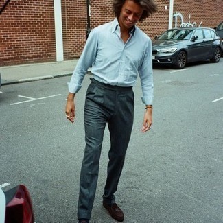 С чем носить голубую рубашку с длинным рукавом мужчине