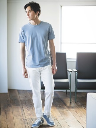 С чем носить голубые низкие кеды мужчине