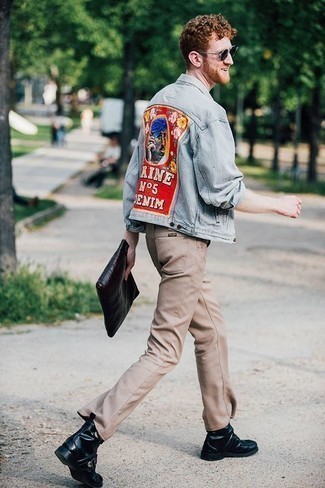 С чем носить голубую куртку с принтом мужчине