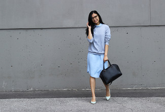 С чем носить голубые туфли