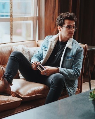 С чем носить голубую короткую дубленку мужчине