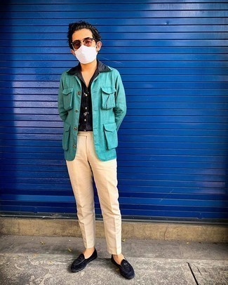 С чем носить голубую куртку-рубашку мужчине