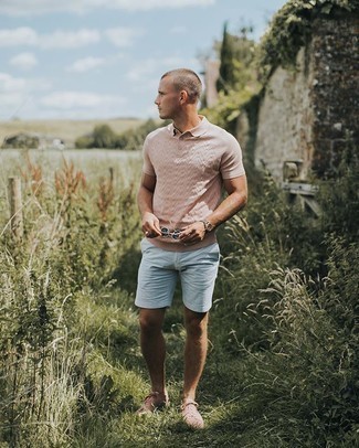 С чем носить голубые шорты мужчине