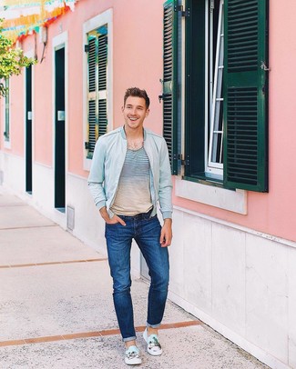 Какие бомберы носить с голубыми слипонами мужчине