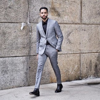 Какие ботинки челси носить с голубым костюмом