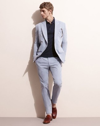 Какие лоферы носить с голубым костюмом