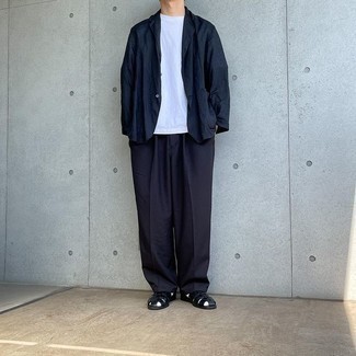 С чем носить светло-фиолетовые брюки чинос