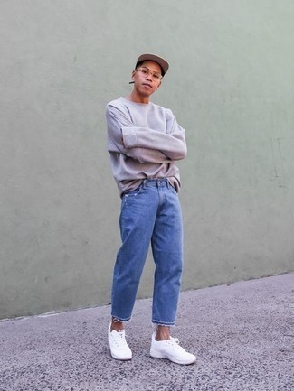 С чем носить светло-фиолетовую футболку с длинным рукавом мужчине