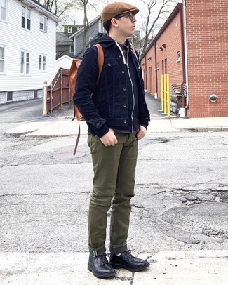 С чем носить светло-фиолетовую рубашку мужчине