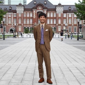 С чем носить светло-фиолетовый галстук мужчине