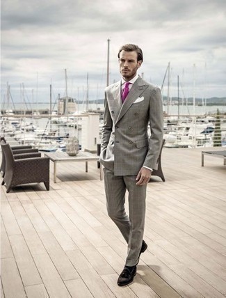 С чем носить светло-фиолетовый галстук мужчине