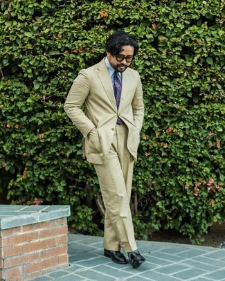 С чем носить светло-фиолетовый галстук мужчине