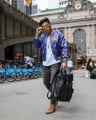 С чем носить светло-фиолетовую университетскую куртку мужчине