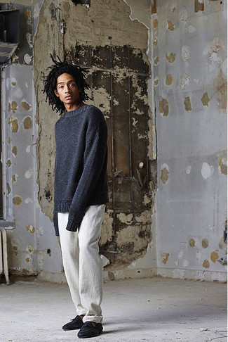 С чем носить льняные брюки чинос