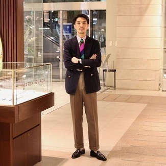 Как носить лоферы с двубортным пиджаком мужчине