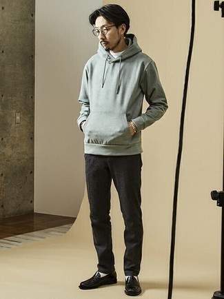 Как носить лоферы с худи мужчине