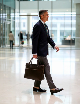 С чем носить лоферы мужчине в деловом стиле