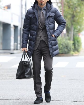 Как носить лоферы с пуховиком мужчине