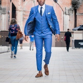 Как носить лоферы с костюмом-тройкой