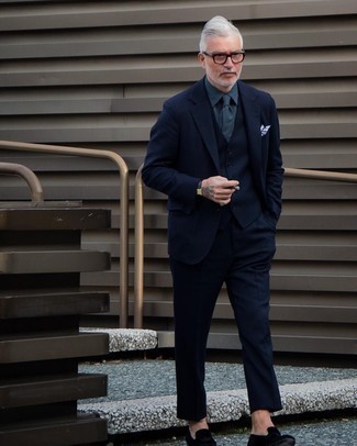 Как носить лоферы с костюмом-тройкой