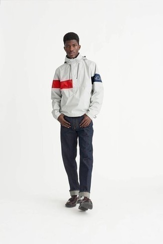 Как носить лоферы с ветровкой мужчине