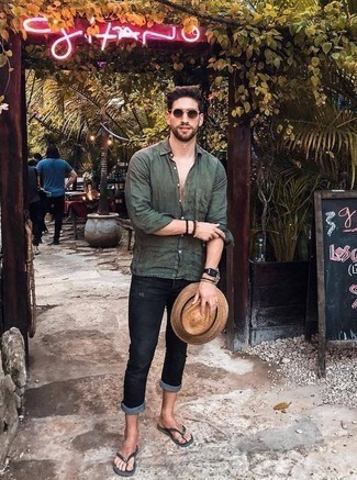 Как носить рубашку с длинным рукавом с сланцами мужчине