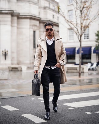 Как носить рубашку с длинным рукавом с плащом мужчине