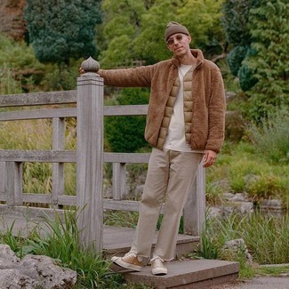 Как носить низкие кеды с курткой без рукавов мужчине