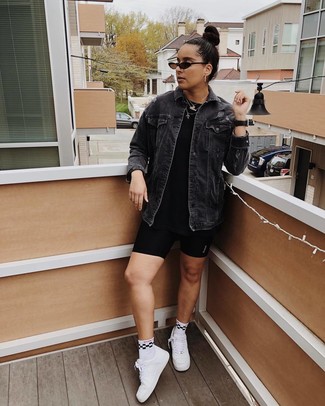 С чем носить низкие кеды женщине