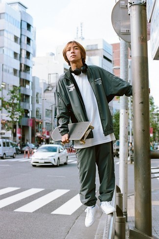 Как носить низкие кеды с спортивным костюмом мужчине