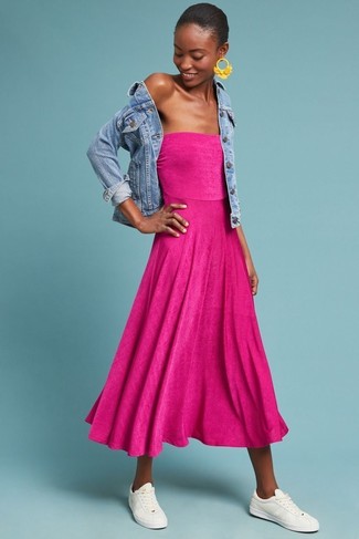 Как носить платье-миди с джинсовой курткой