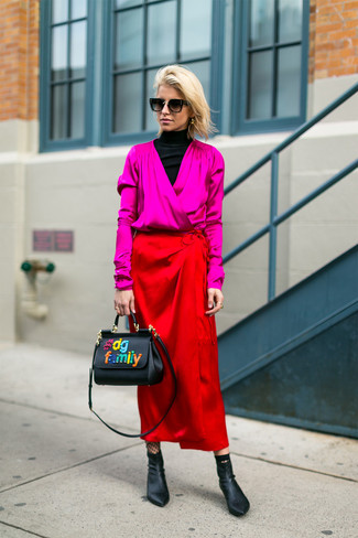 Как носить юбку-миди с водолазкой