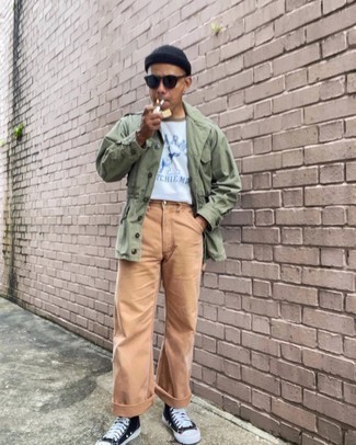 С чем носить куртку в стиле милитари мужчине