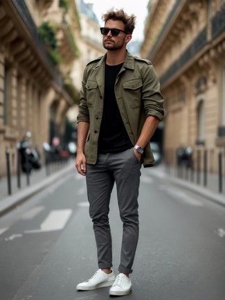 С чем носить куртку в стиле милитари мужчине