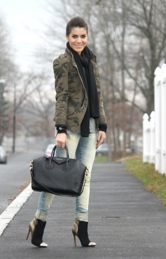 С чем носить куртку в стиле милитари