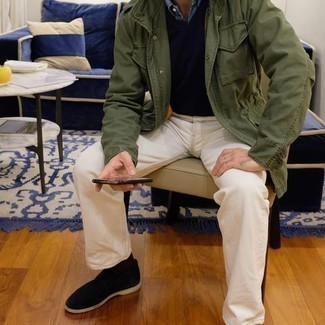 Как носить куртку в стиле милитари с лоферами мужчине