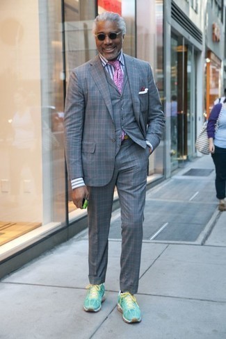 С чем носить мятные кроссовки мужчине