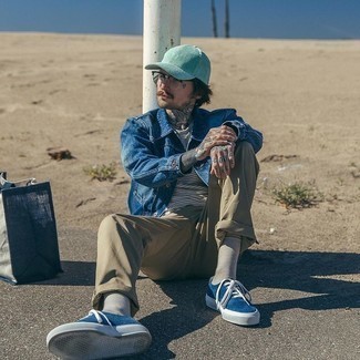 С чем носить мятную бейсболку мужчине